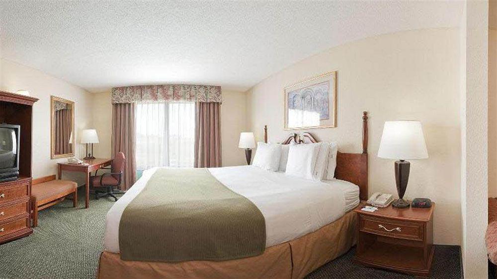 Holiday Inn Express Hotel & Suites Olive Branch By Ihg Екстер'єр фото