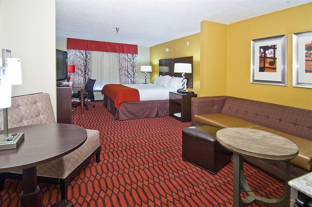 Holiday Inn Express Hotel & Suites Olive Branch By Ihg Екстер'єр фото