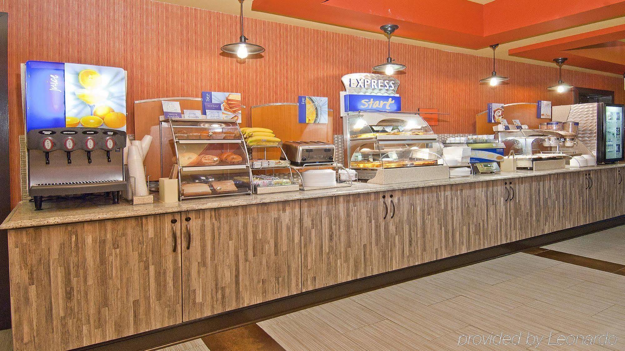 Holiday Inn Express Hotel & Suites Olive Branch By Ihg Екстер'єр фото
